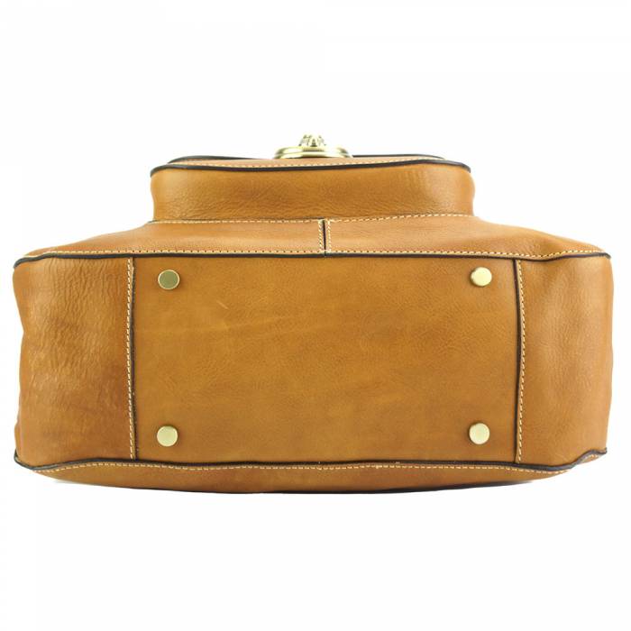 7401CUO5-700x700